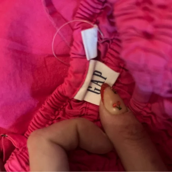 gap 𖤓 hot pink maxi dress. - Picture 6 of 7